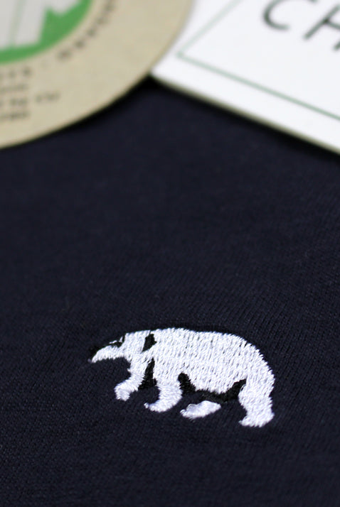 Camiseta Algodón Orgánico Azul Navy - Oso Polar Detalle Hombre