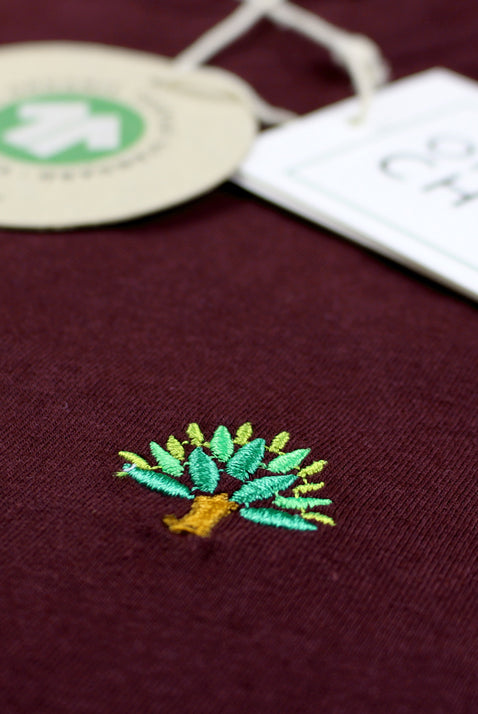 Camiseta Algodón Orgánico Granate - Árbol Detalle Hombre
