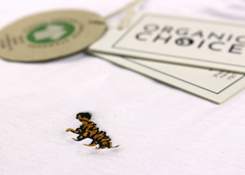 T-shirt de Algodão Orgânico Branca - Tigre detalhe