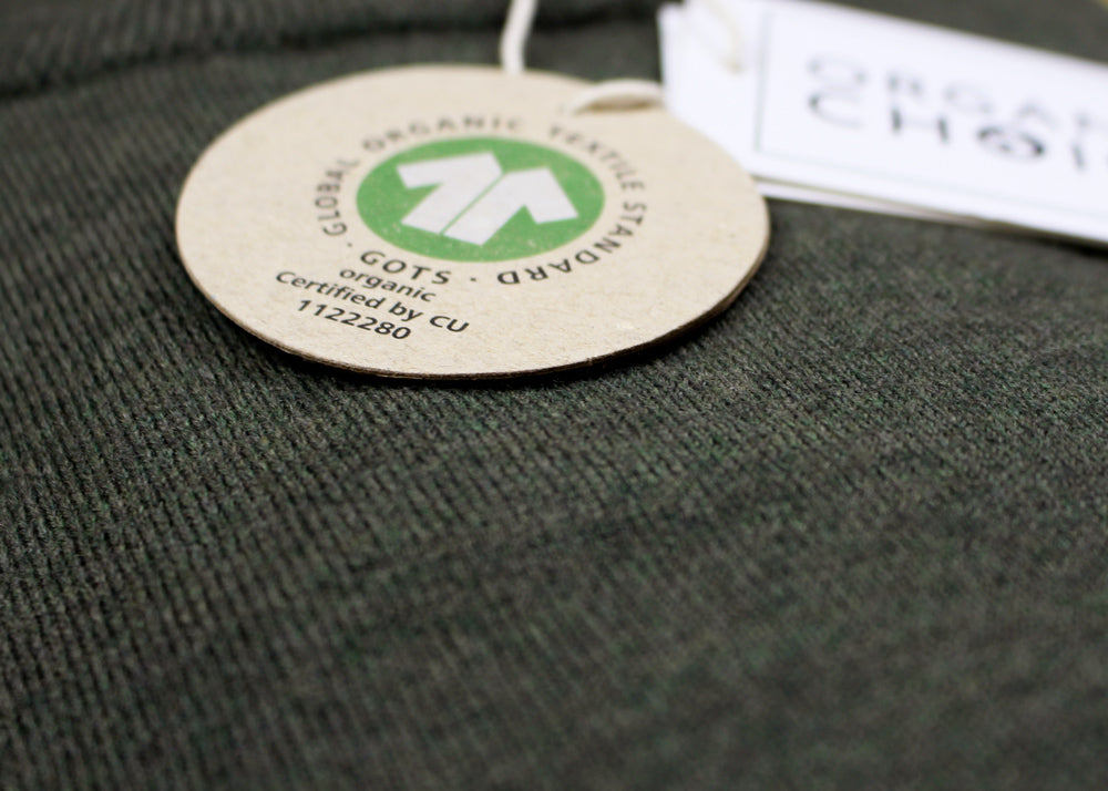 Camisola de Lã Merina Orgânica Verde Caqui detalhe